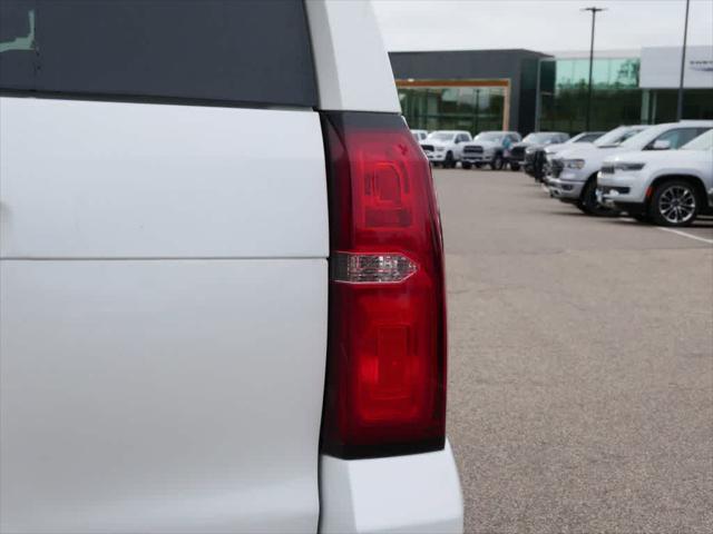Photo of 2016 Iridescent Pearl Tricoat Chevrolet Tahoe