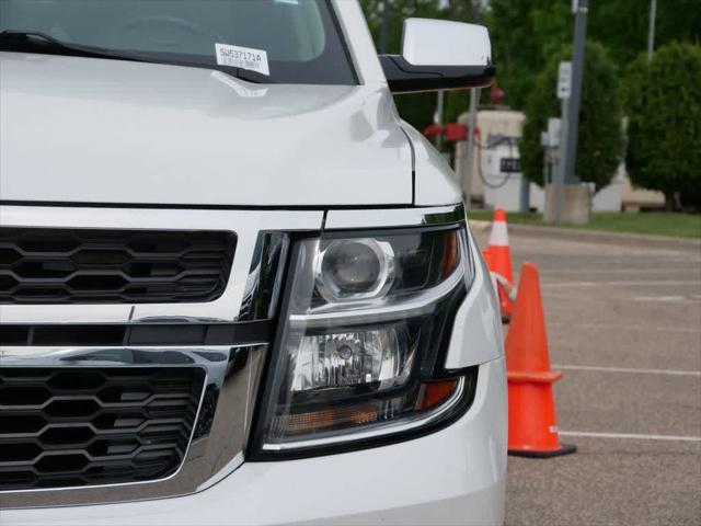 Photo of 2016 Iridescent Pearl Tricoat Chevrolet Tahoe