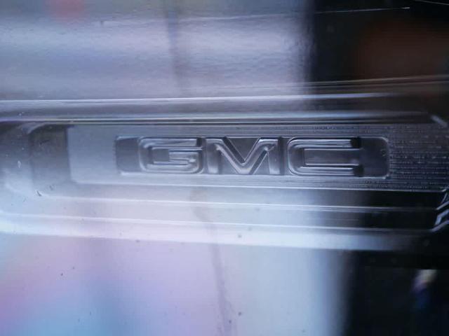 Photo of 2023 Onyx Black GMC Sierra 1500
