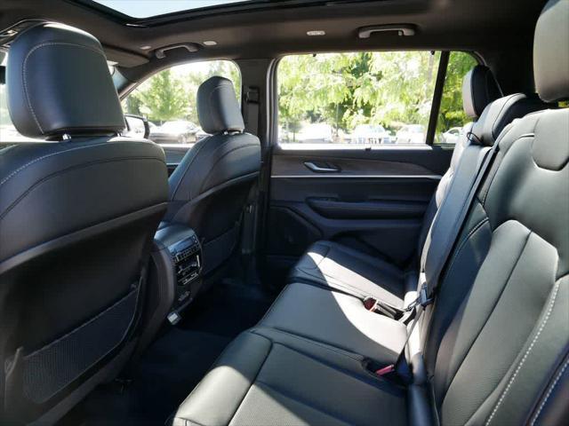 Photo of 2025 Silver Zynith Jeep Grand Cherokee L