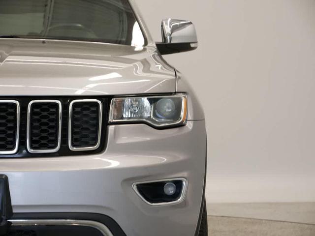 Photo of 2018 Billet Silver Metallic Clearcoat Jeep Grand Cherokee