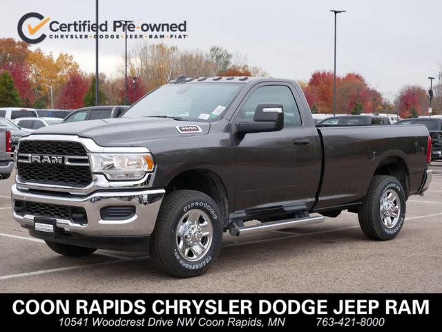 Photo of 2024 Granite Crystal Metallic Clearcoat RAM 3500