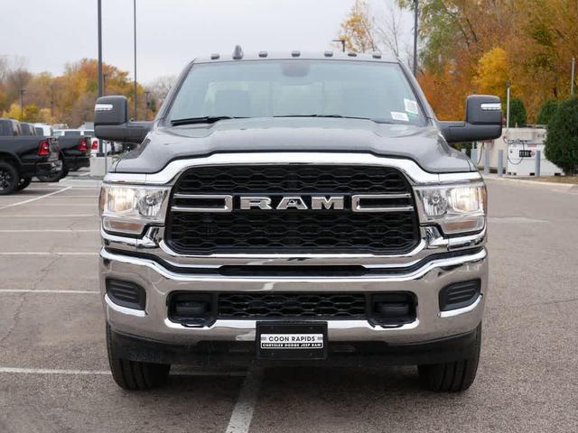 Photo of 2024 Granite Crystal Metallic Clearcoat RAM 3500