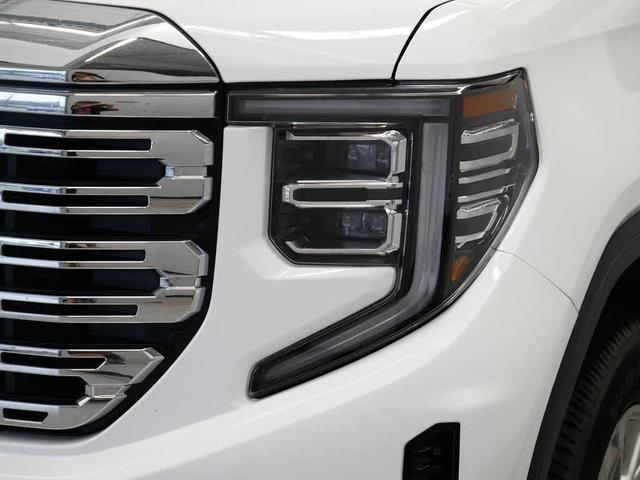 Photo of 2023 White GMC Sierra 1500