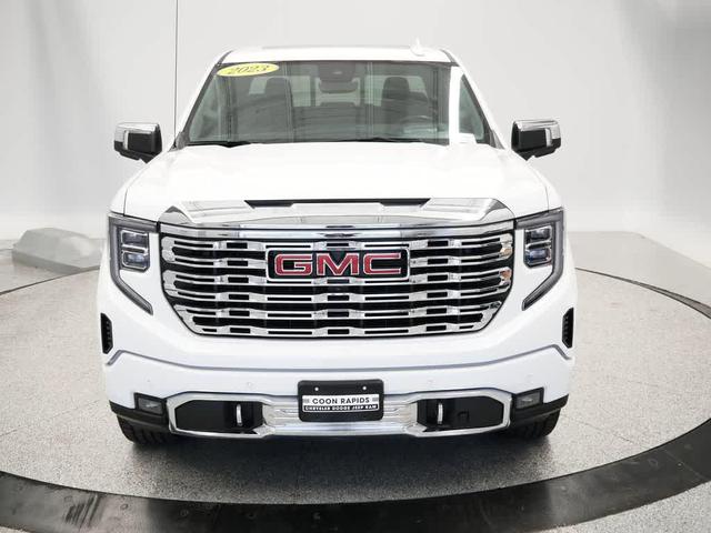 Photo of 2023 White GMC Sierra 1500