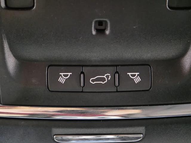 Photo of 2019 Diamond Black Crystal Pearlcoat Jeep Grand Cherokee