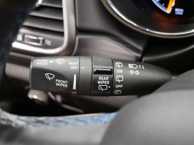 Photo of 2019 Diamond Black Crystal Pearlcoat Jeep Grand Cherokee