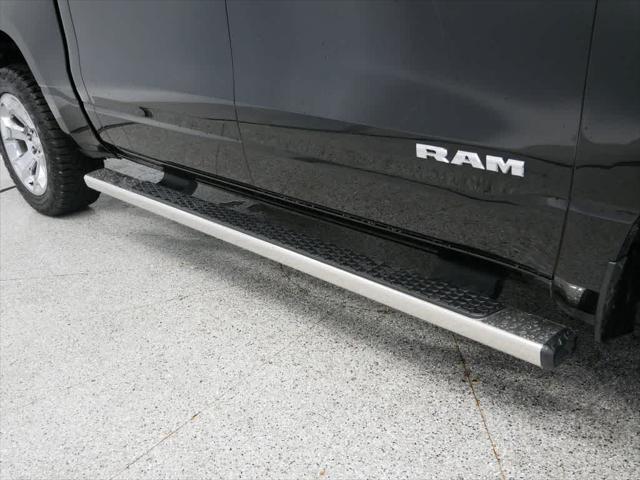 Photo of 2022 Diamond Black Crystal Pearlcoat RAM 1500