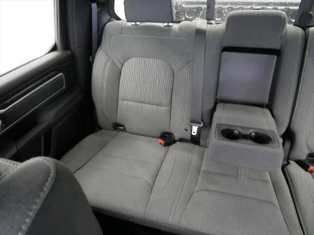 Photo of 2022 Diamond Black Crystal Pearlcoat RAM 1500