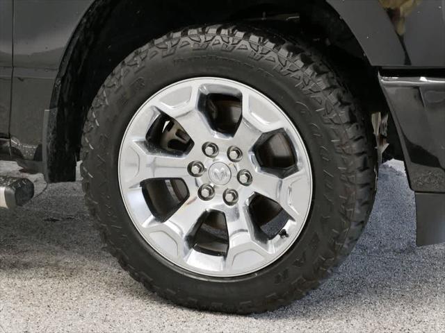 Photo of 2022 Diamond Black Crystal Pearlcoat RAM 1500