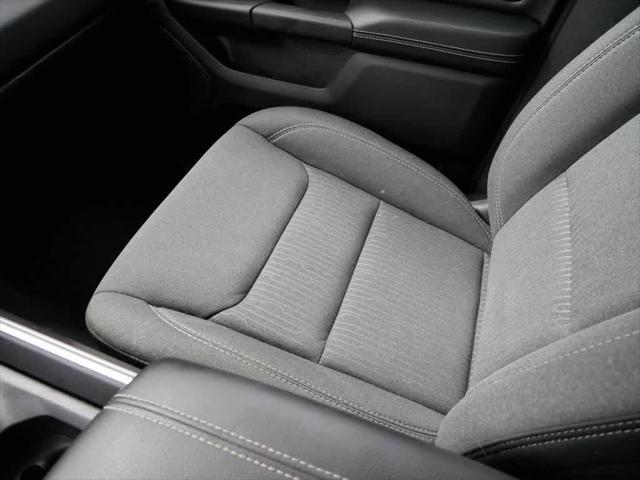 Photo of 2022 Diamond Black Crystal Pearlcoat RAM 1500