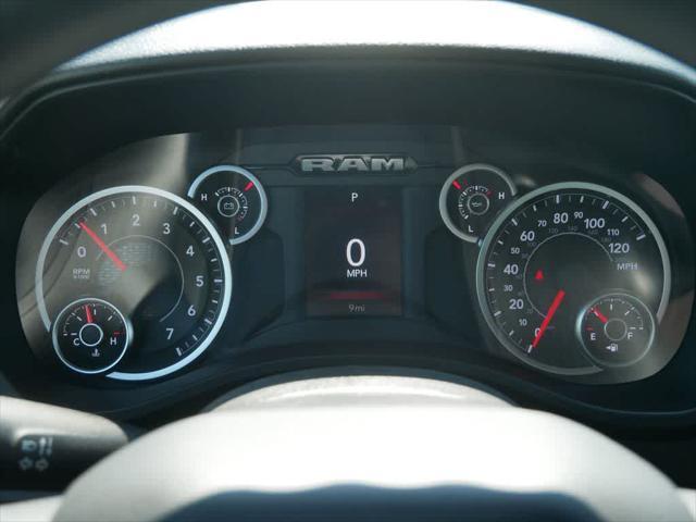 Photo of 2025 Diamond Black Crystal Pearlcoat RAM 1500