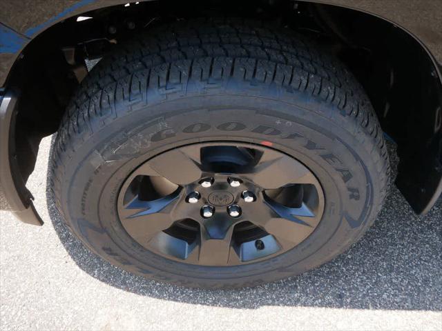 Photo of 2025 Diamond Black Crystal Pearlcoat RAM 1500