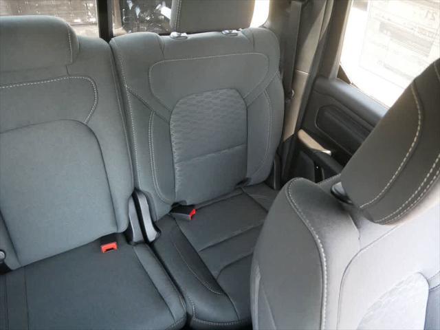 Photo of 2025 Diamond Black Crystal Pearlcoat RAM 1500