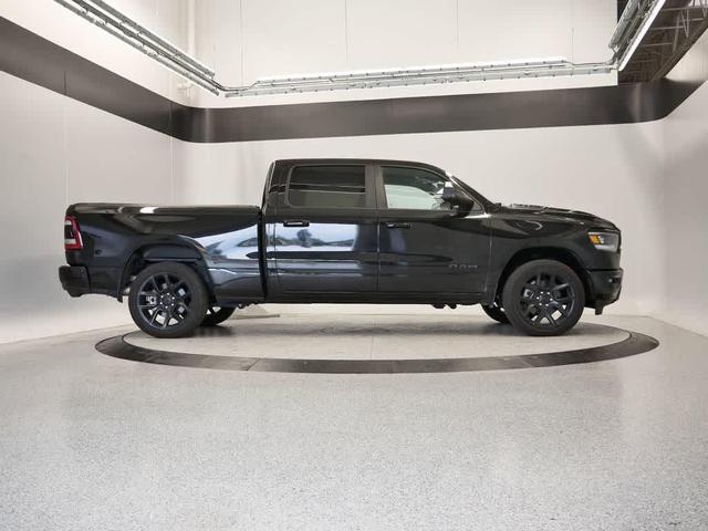 Photo of 2023 Diamond Black Crystal Pearlcoat RAM 1500