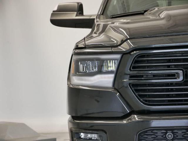 Photo of 2023 Diamond Black Crystal Pearlcoat RAM 1500