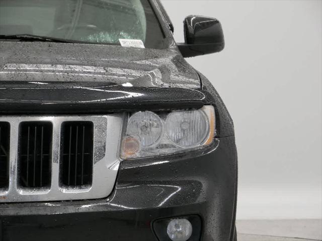 Photo of 2012 Brilliant Black Crystal Pearlcoat Jeep Grand Cherokee