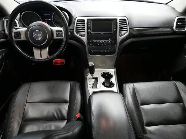 Photo of 2012 Brilliant Black Crystal Pearlcoat Jeep Grand Cherokee