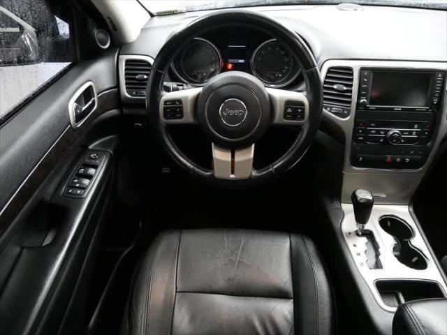 Photo of 2012 Brilliant Black Crystal Pearlcoat Jeep Grand Cherokee