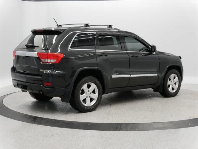 Photo of 2012 Brilliant Black Crystal Pearlcoat Jeep Grand Cherokee