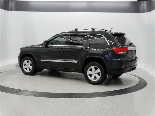 Photo of 2012 Brilliant Black Crystal Pearlcoat Jeep Grand Cherokee