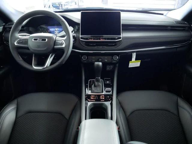 Photo of 2025 Red Hot Pearlcoat Jeep Compass