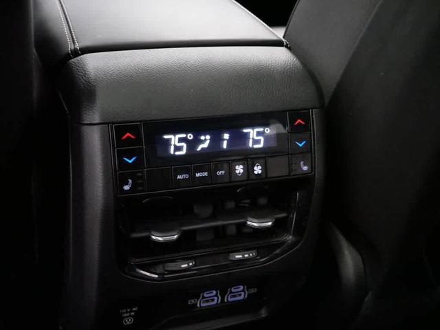 Photo of 2022 Baltic Gray Metallic Clearcoat Jeep Grand Cherokee
