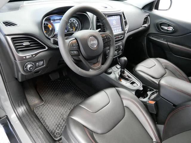 Photo of 2022 Sting-Gray Clearcoat Jeep Cherokee