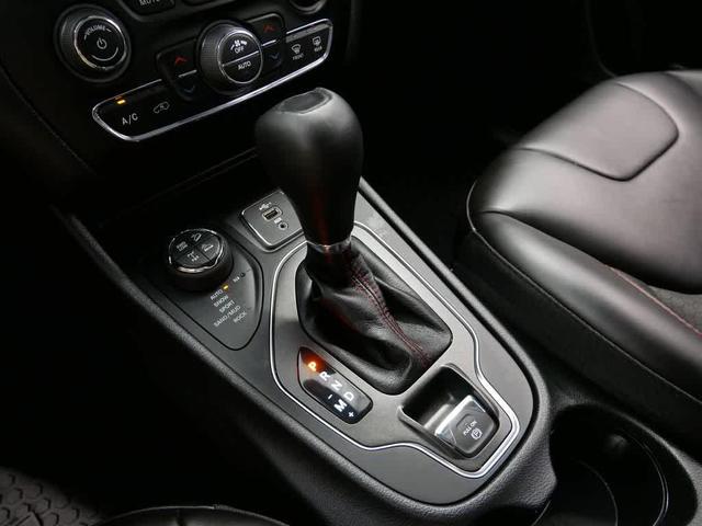 Photo of 2022 Sting-Gray Clearcoat Jeep Cherokee