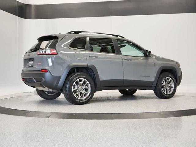 Photo of 2022 Sting-Gray Clearcoat Jeep Cherokee