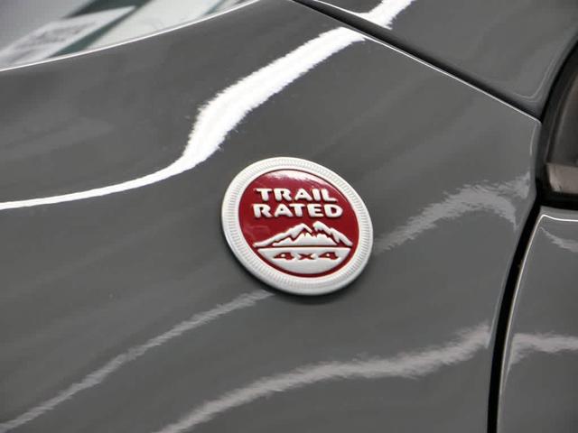 Photo of 2022 Sting-Gray Clearcoat Jeep Cherokee