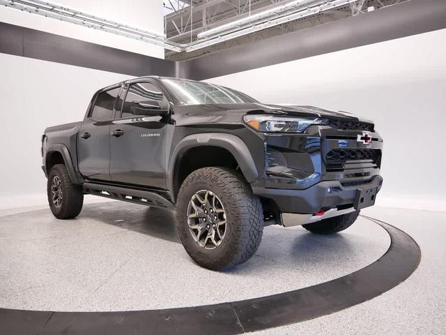 Photo of 2024 Black Chevrolet Colorado
