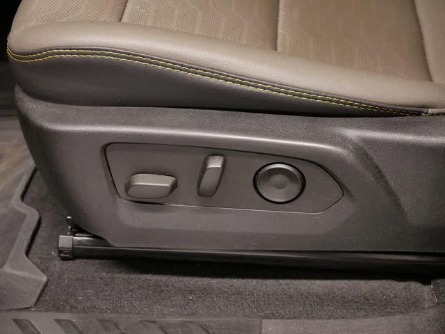 Photo of 2024 Black Chevrolet Colorado