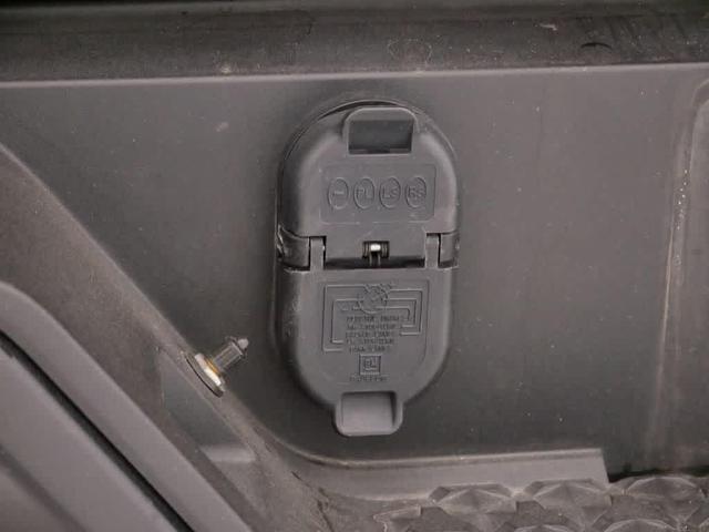 Photo of 2024 Black Chevrolet Colorado