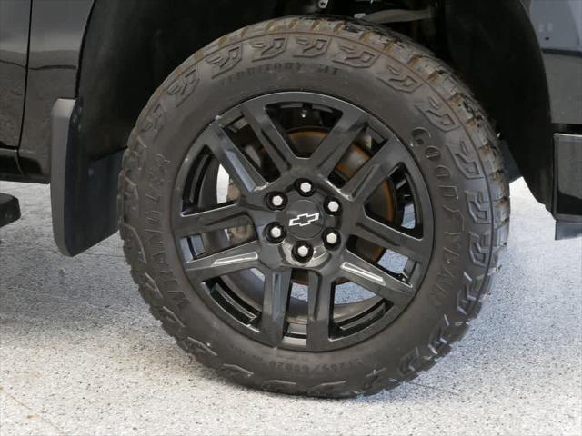 Photo of 2023 Black Chevrolet Silverado 1500
