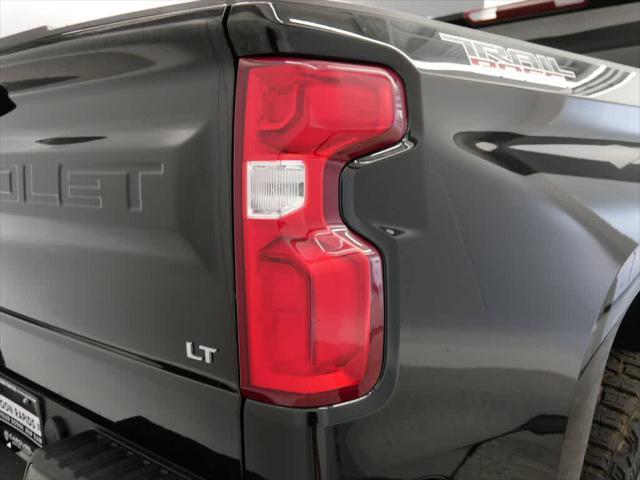 Photo of 2023 Black Chevrolet Silverado 1500