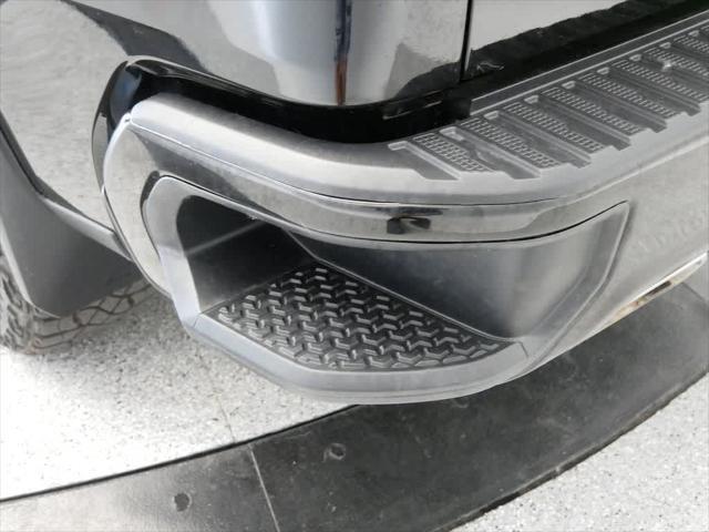 Photo of 2023 Black Chevrolet Silverado 1500