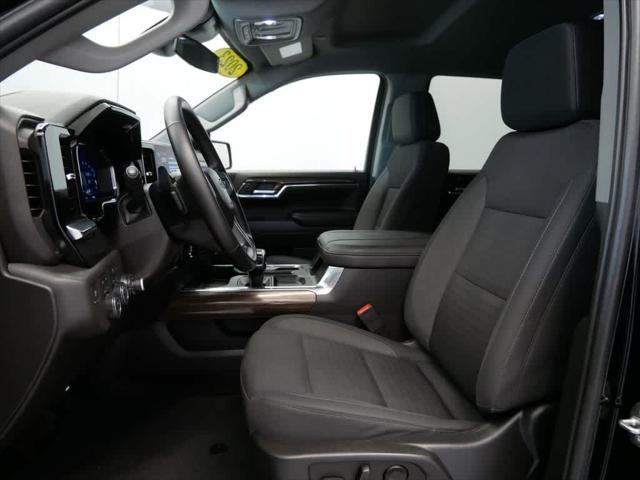 Photo of 2023 Black Chevrolet Silverado 1500