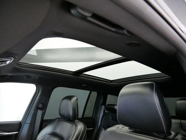 Photo of 2024 Diamond Black Crystal Pearlcoat Jeep Grand Cherokee 4xe