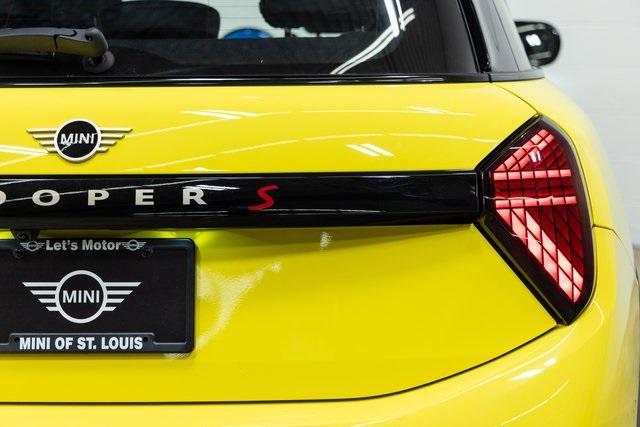 Photo of 2025 Sunny Side Yellow MINI Hardtop