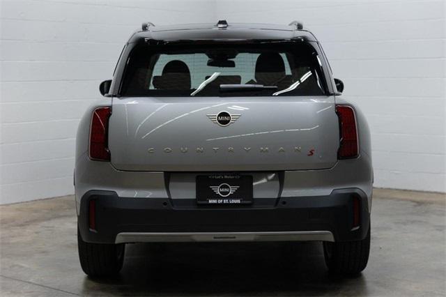 Photo of 2025 Melting Silver III Metallic MINI Countryman