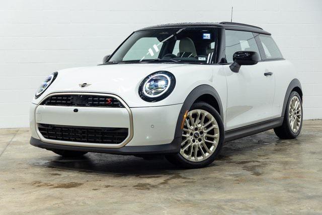 Photo of 2025 Nanuq White Metallic MINI Hardtop