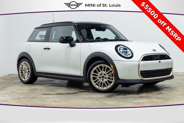Photo of 2025 Nanuq White Metallic MINI Hardtop