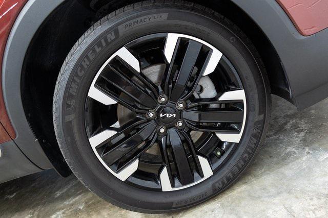 Photo of 2024 Dawning Red Kia Telluride