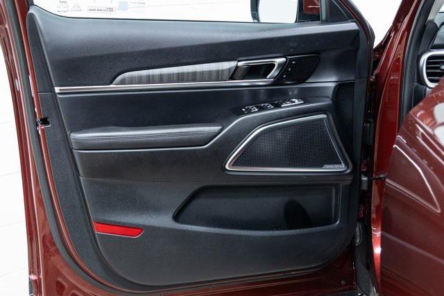 Photo of 2024 Dawning Red Kia Telluride