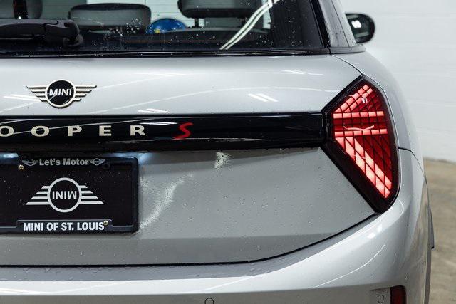 Photo of 2025 Melting Silver III Metallic MINI Hardtop
