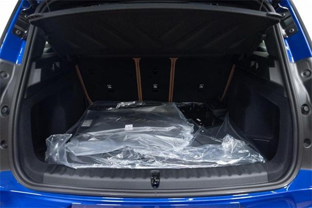 Photo of 2025 Blazing Blue Metallic MINI Countryman
