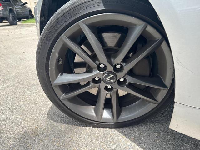 Photo of 2013 Silver Lining Metallic Lexus IS 350C