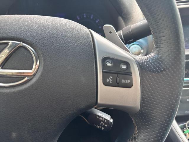 Photo of 2013 Silver Lining Metallic Lexus IS 350C