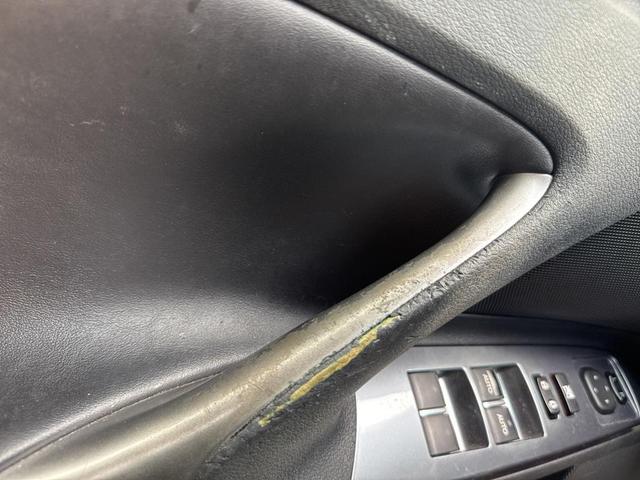 Photo of 2013 Silver Lining Metallic Lexus IS 350C